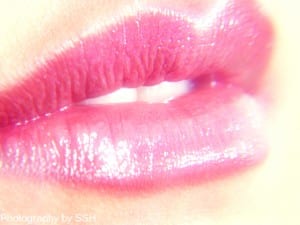 Lip Scrub Lip Exfoliator Gives Lips a Beautiful Healthy Look
