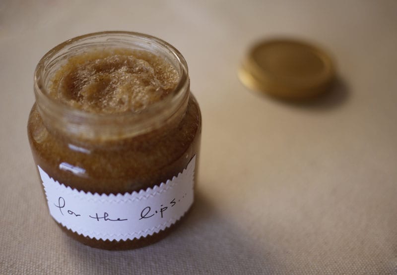 sugar-honey-lip-scrub-recipe-lip-scrub